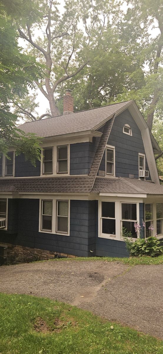 Completed roof on a Dutch colonial home