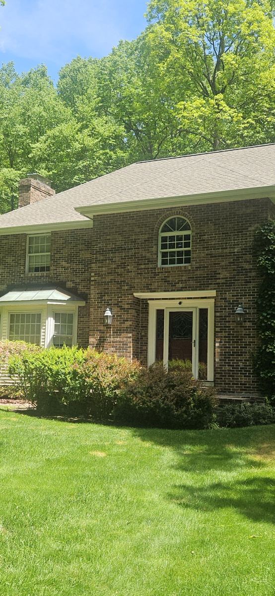 Completed roof on a brick Georgian home